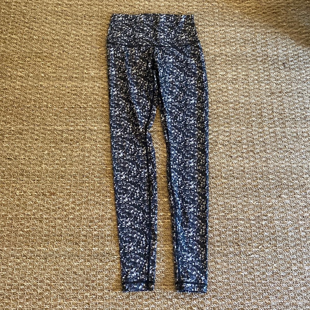 LULULEMON sequin print leggings sz 6